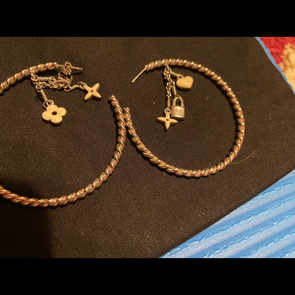 Auth LV Silver Tone & White Charm Sweet Creole